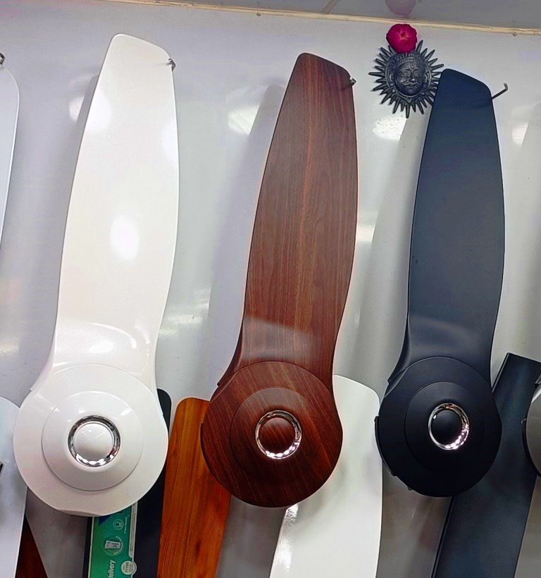Orient Aeroquiet fan blade design