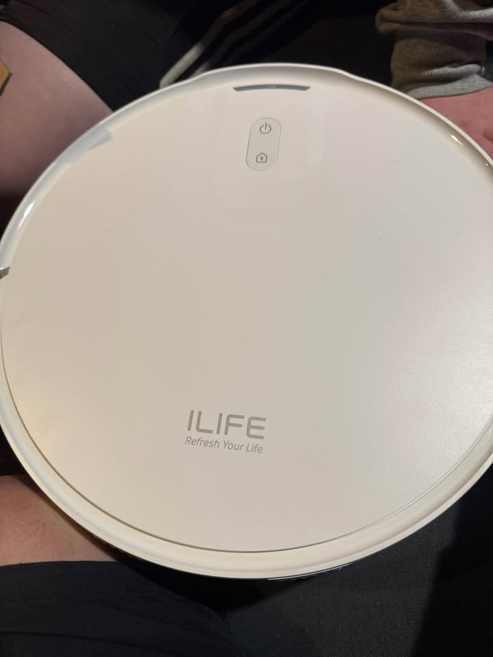 ilife v20 unboxing close view